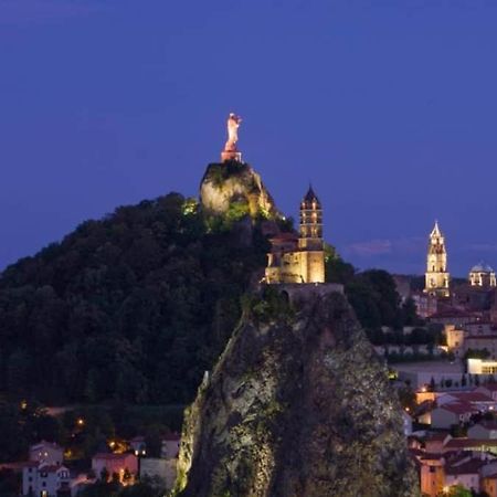 Bel Appartement Au Coeur Du Puy En Velay Le Puy-en-Velay Zewnętrze zdjęcie